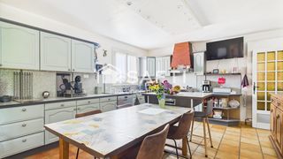  Maison � vendre 8 pi�ces 234 m�