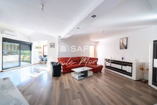  Maison � vendre 8 pi�ces 300 m�