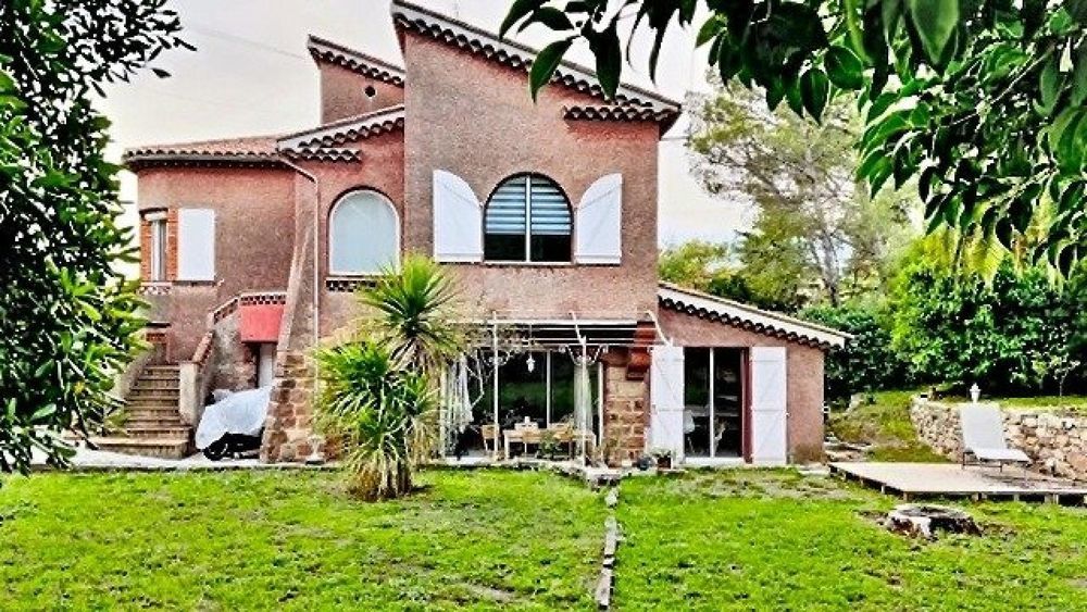 � vendre  Maison Saint-Rapha�l (83700)