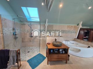  Maison � vendre 8 pi�ces 245 m�