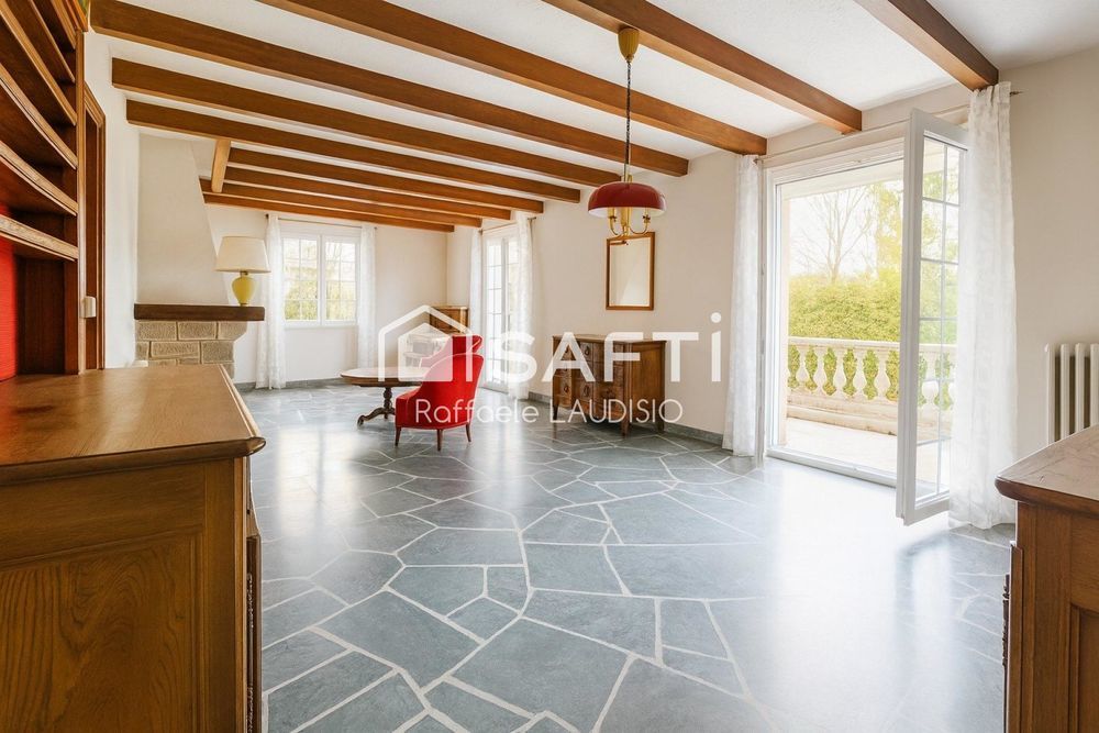 � vendre  Maison Agay (83530)