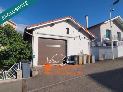 Local pro (100m&sup2; de d&eacute;p&ocirc;t et 20m&sup2; de bureaux) 92000 42490 Fraisses