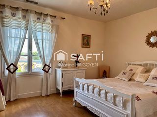  Maison � vendre 6 pi�ces 215 m�