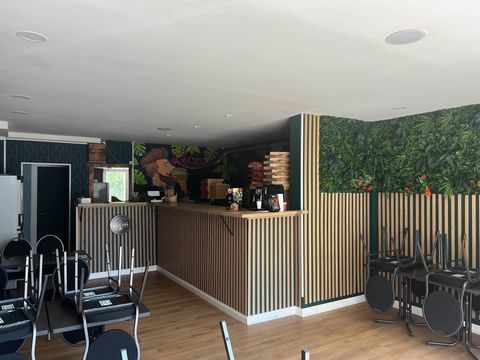 Local situ&eacute; dans le centre-ville de Saint Nazaire 45000 44600 Saint-nazaire