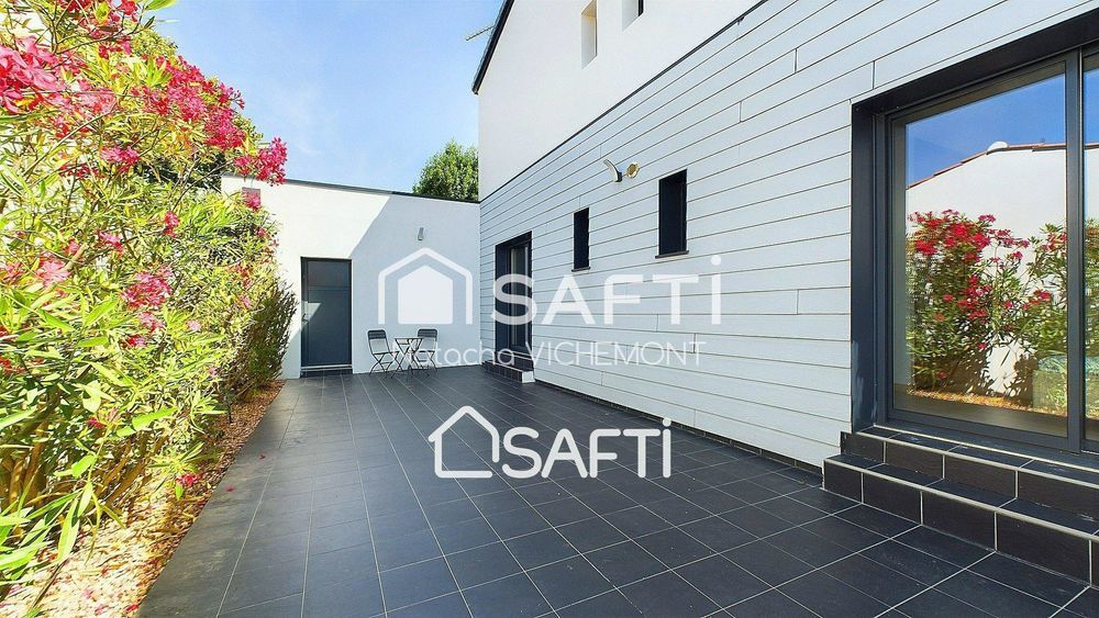 � vendre  Maison Angoulins (17690)