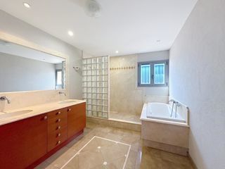  Maison � vendre 8 pi�ces 240 m�