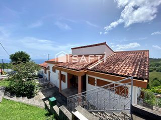  Appartement � vendre 4 pi�ces 133 m�