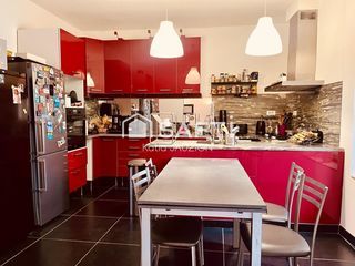  Maison � vendre 8 pi�ces 180 m�