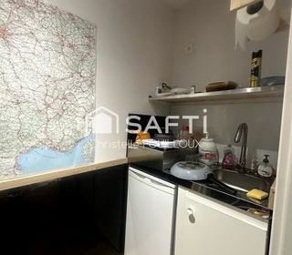  Immeuble � vendre 700 m�