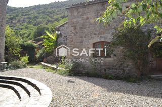  Propri�t�/ch�teau � vendre 15 + pi�ces 400 m�