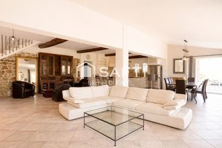  Maison � vendre 6 pi�ces 205 m�