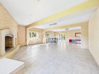  Maison � vendre 8 pi�ces 400 m�