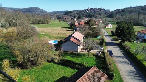   Dans la vall�e, au pied de Calvignac de plain pied Maison - 3 pi�ce(s) - 60 m�