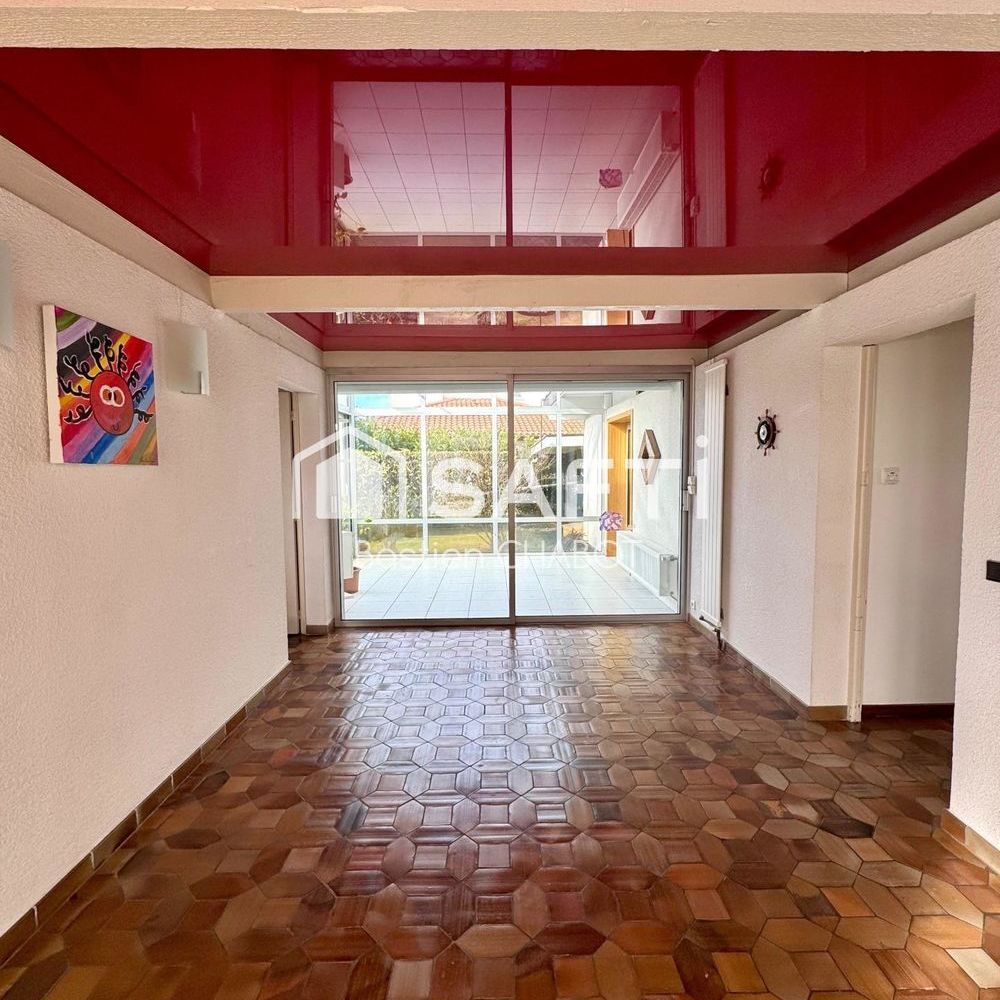 � vendre  Maison Saint-Jean-d'Illac (33127)