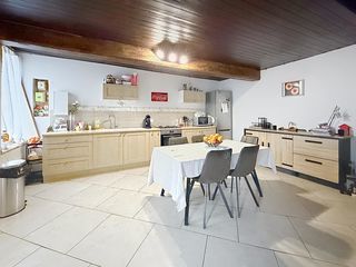  Maison � vendre 8 pi�ces 215 m�