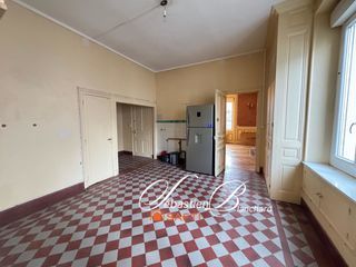  Propri�t�/ch�teau � vendre 13 pi�ces 316 m�