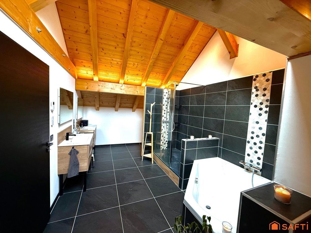 � vendre  Maison Ugine (73400)