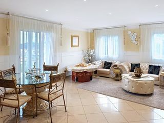  Maison � vendre 7 pi�ces 219 m�