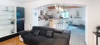  Maison � vendre 9 pi�ces 240 m�