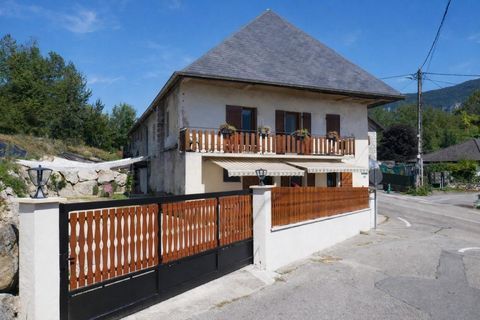   Maison � fort potentiel Maison - 4 pi�ce(s) - 130 m�