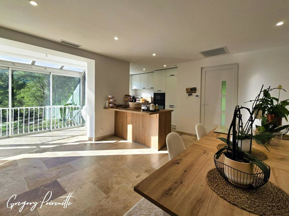 � vendre  Maison Le Revest-les-Eaux (83200)