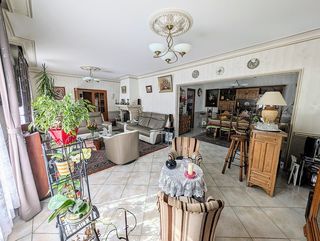  Maison � vendre 8 pi�ces 238 m�