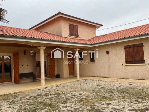   Maison lumineuse de 99 m� avec piscine et un vaste terrain ,vrai coin de paradis Maison - 3 pi�ce(s) - 99 m�