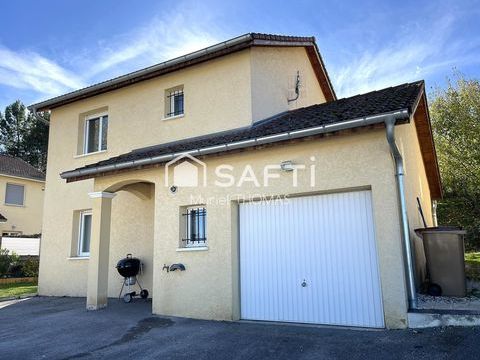   Proche des commodit�s avec la tranquillit� en plus Maison - 4 pi�ce(s) - 82 m�