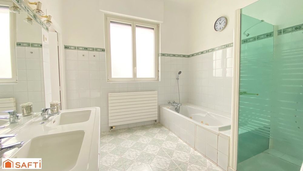 � vendre  Maison Lorient (56100)