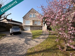  Maison � vendre 9 pi�ces 214 m�