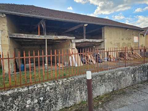   � Vendre  GRANGE �  R�nover 240 m�   EYDOCHE  38960 Maison - 6 pi�ce(s) - 244 m�