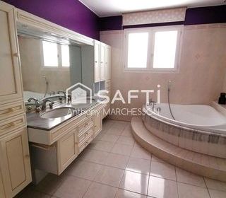  Maison � vendre 5 pi�ces 160 m�