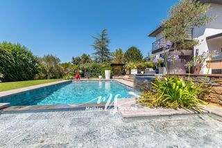  Maison � vendre 8 pi�ces 300 m�