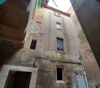  Immeuble � vendre 65 m�