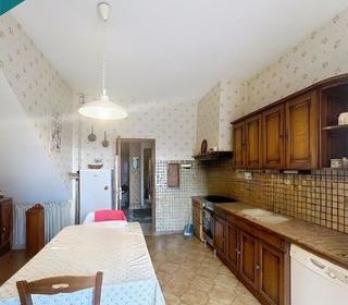  Maison � vendre 9 pi�ces 200 m�