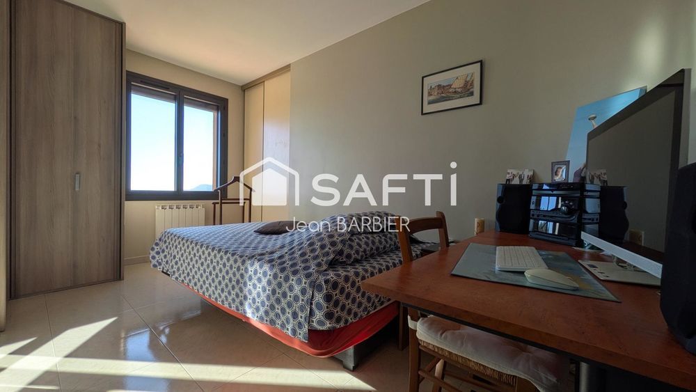 � vendre  Maison Toulon (83200)