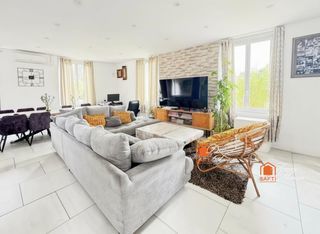  Maison � vendre 10 pi�ces 234 m�