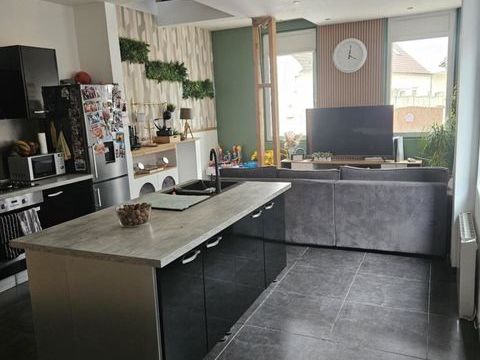   belle maison 110m2 pleine de charme Maison - 4 pi�ce(s) - 110 m�