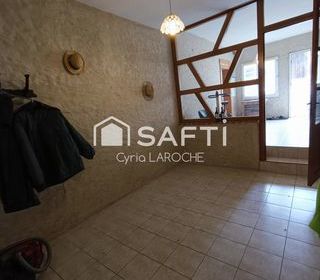  Maison � vendre 9 pi�ces 309 m�