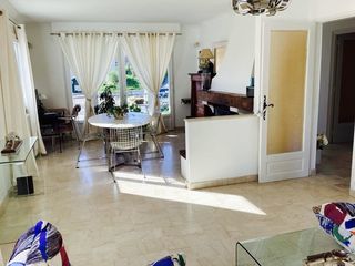  Maison � vendre 10 pi�ces 180 m�