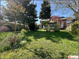  Maison � vendre 10 pi�ces 247 m�