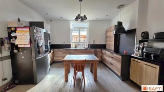  Maison � vendre 8 pi�ces 245 m�