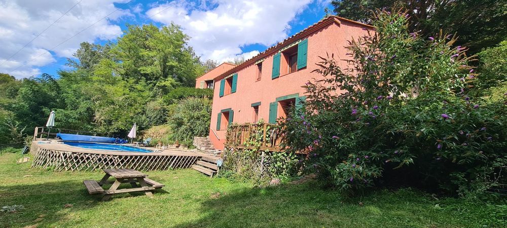 � vendre  Maison Saint-Laurent-de-Cerdans (66260)