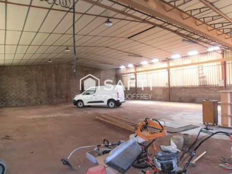   Maison et hangar de 360 m2 Maison - 6 pi�ce(s) - 124 m�