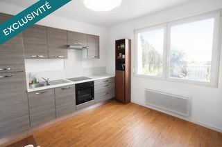  Immeuble � vendre 261 m�