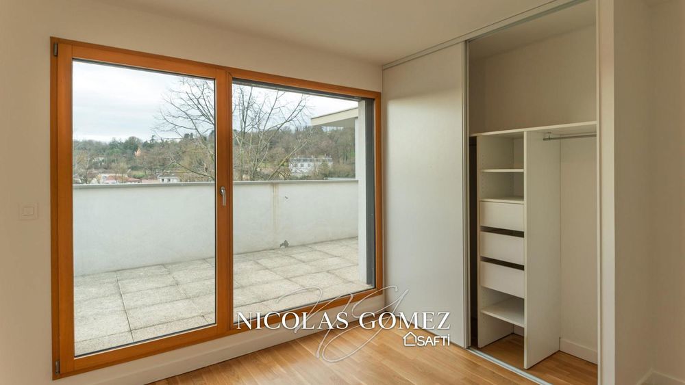 � vendre  Appartement Fontaines-sur-Sa�ne (69270)