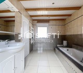  Appartement � vendre 5 pi�ces 127 m�