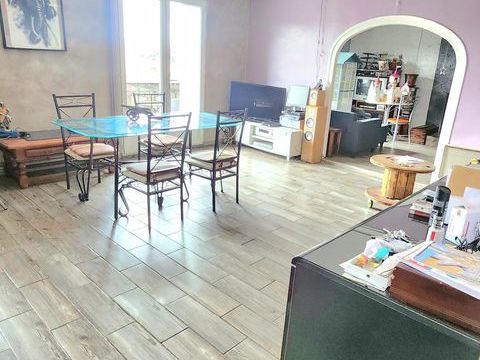   GRAND T4 BALCON  COMBLE AMENAGEABLE  PARKING  GARAGE TERRAIN Appartement - 5 pi�ce(s) - 107 m�