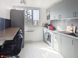  Appartement � louer 5 pi�ces 77 m�