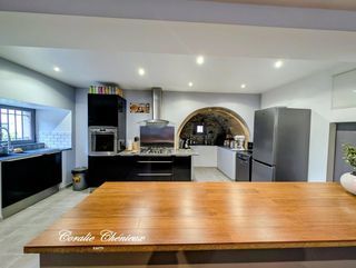  Maison � vendre 11 pi�ces 240 m�